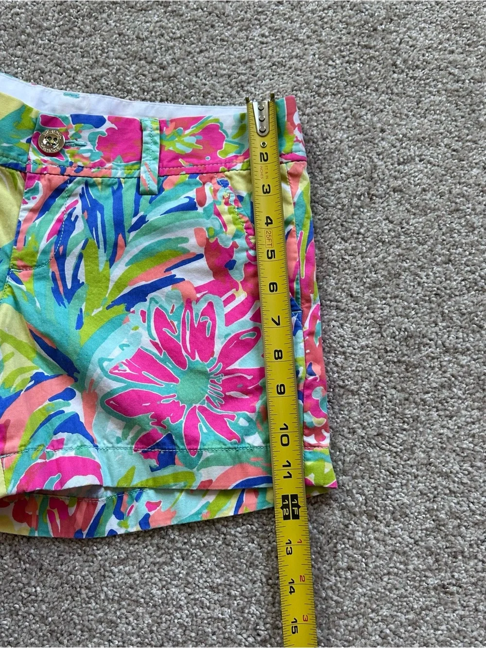 Lilly Pulitzer Callahan Mid Rise Flat Front Chino Shorts Women's Size 0 Tropical
